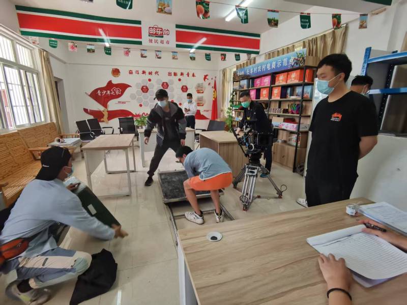 追星女孩心理学分析报告：青田县广告片拍摄公司揭秘饭圈应援式传播逻辑